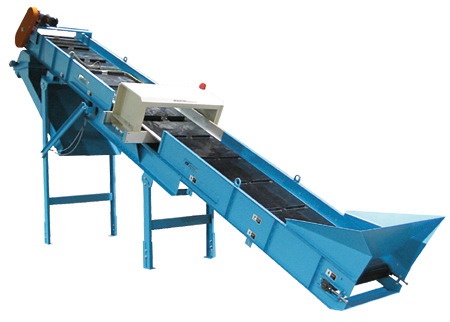 Grinder/Shredder Feed Conveyor w/optional metal detector